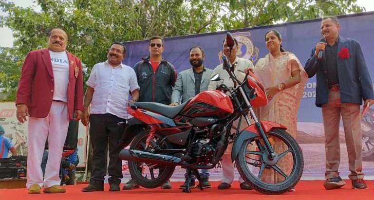 18d5afa210769462c63493badc13ecaeac1a865298cca5275db47386adae4ede_1