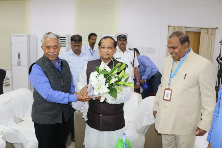 5490d4762dd9c806e803b614badc37a5335f7c16007a0278d87f2d4b025f8b8c_1