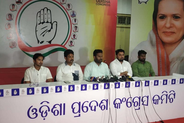 5a2055da462bc6c9290224204a5ecd491df0559f187e0e4d0bd046b5188ca50f_1