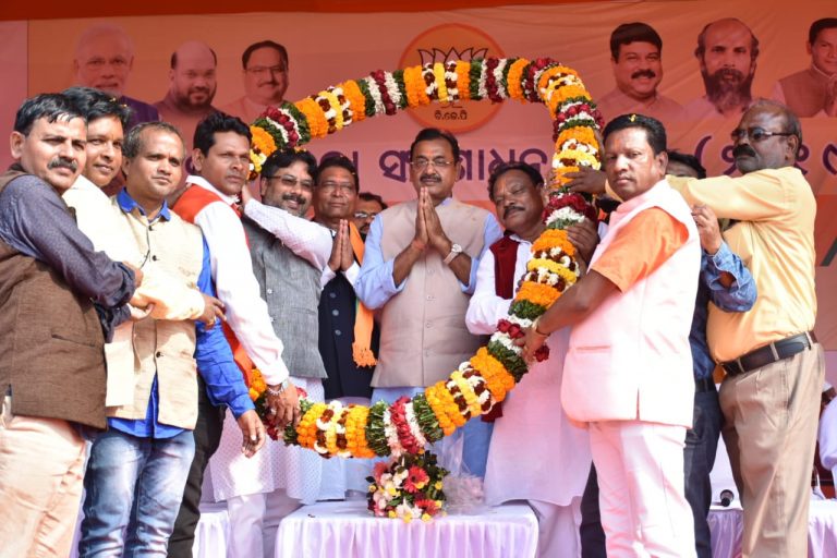 d2b12e67-6dfb-4a42-9ea1-db9541bbe7b6