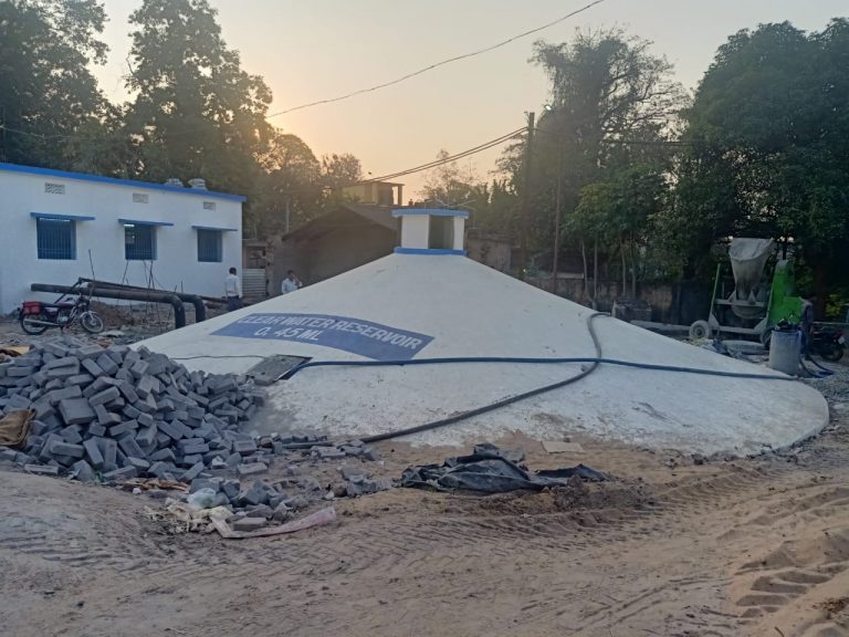 0d74f4e3a95286d2816c26154bbbcc7c0ae343b68cd663814138fd76842a8ee1_1