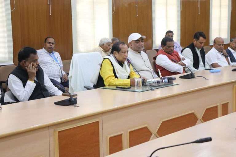 21330ef991c16bcdea22a9a019746193757e3409212e54af19a3151402ebe11f_1