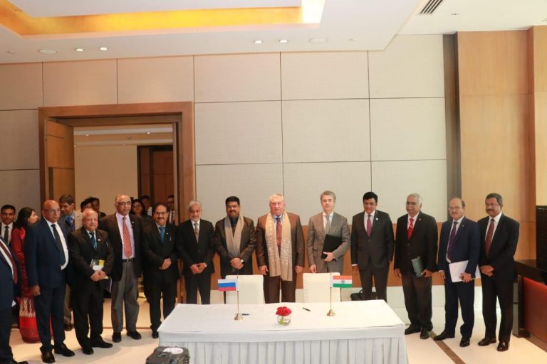 69877a6d1a650951d13bfe4080ba43796f1bbe85d633d1a52989fae257762ac6_1