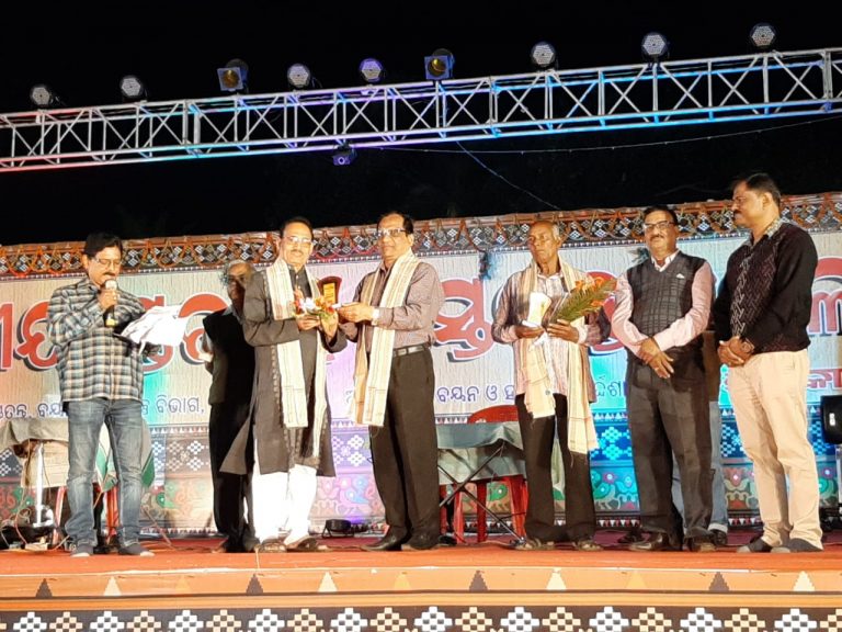 7da1ce23cc2433a4cb8888b39b3ca33300d5d2e48eef835b8e8f04ae77af1388_1