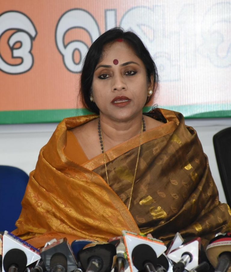 a5ecf1371ca6f50ed41903e7530ca2e725af3a7556a923caf4d69543b16b5180_1