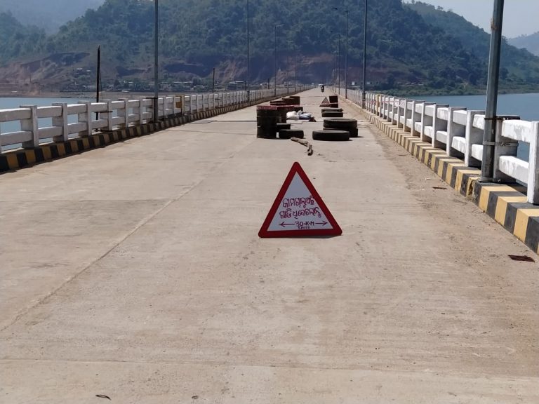 be1313df1050b5373e9134dcd27412afd95be9108b6e52ec3a548ff83c0b0a9d_1