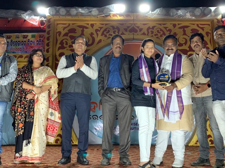 d89ee8db-60a2-4325-8534-dc26a642f5b9