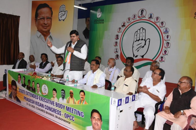 e83dda4c9b7b1dbfcce5b6c971a9beeaa4ea7a441e2b3ceaa98e578949bf7bf6_1