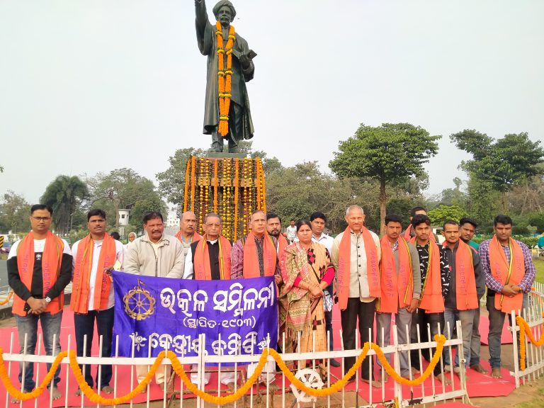 fd994a64b60d9ed6ca2a4a228908a5d3c98754a6ef1d9b1109caae0834c896ca_1