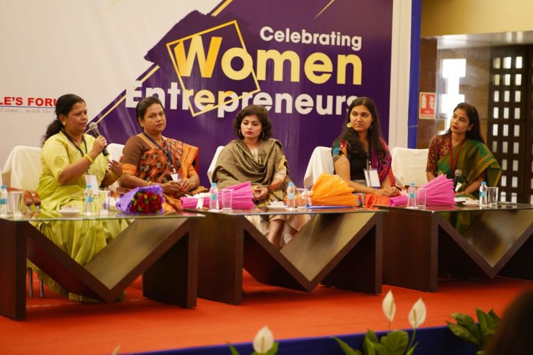 1b09c113c126c0353202788fcbb01eca1dea56e8d9aae8bd7e2ea82d6ddf2462_1