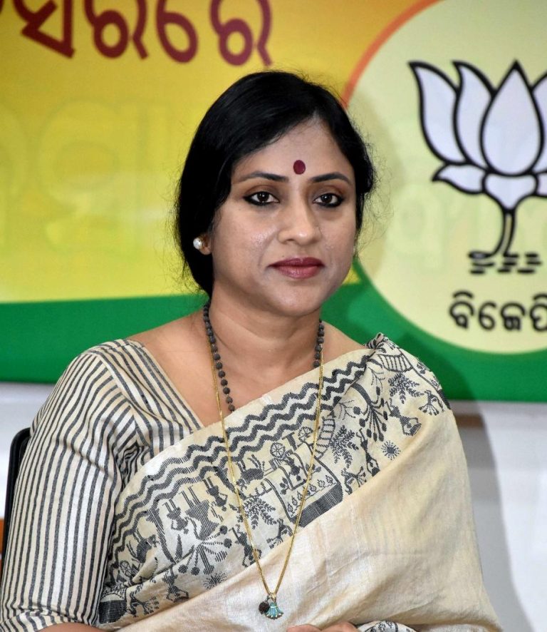 d96821a3fe04cf5eb406cdb4ca209ea2575dd9f88e53595f811d7fd774c84806_1