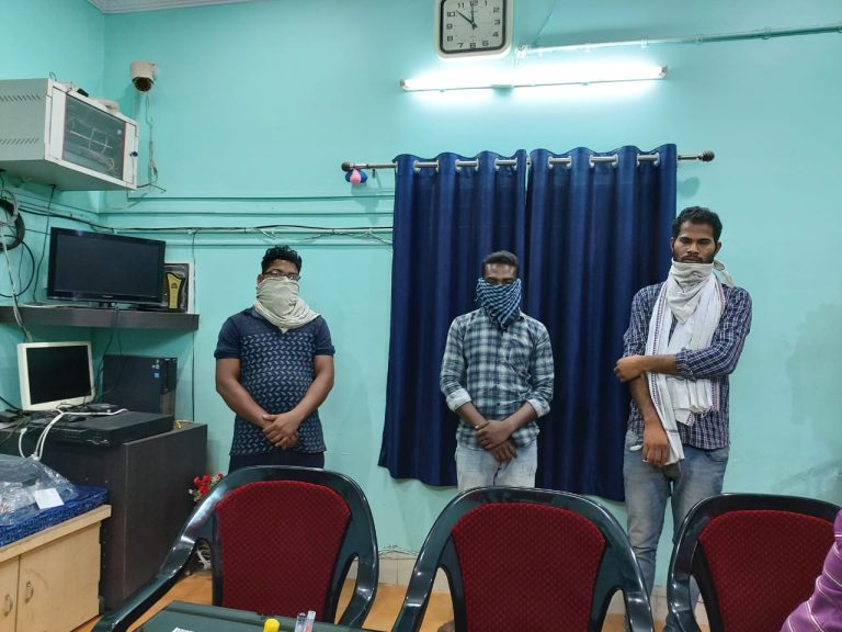 41cca346fb85c28ea81fd026eb7238212aec8fb98cba83a9318eb7d01b027435_1