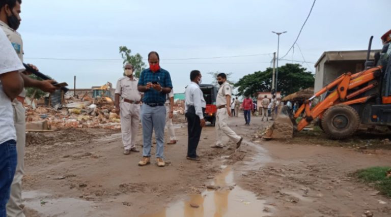 1b9f09b2448dfaa84a63b9a47af69020b4a9c47a2df973945457b73492b601ae_1