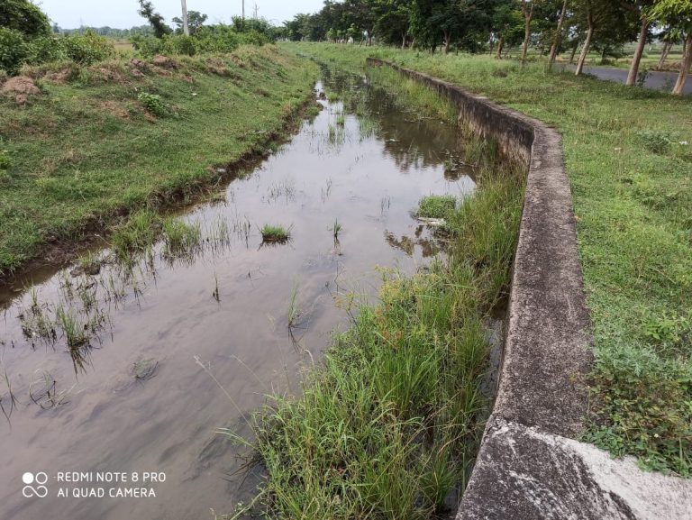 f4d3bf741bc12486d7a30442a0b204b57a61986bb47f0b194ed3402c4f52ee0a_1