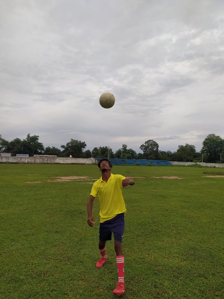 2f515c65b9cf45c7160bba68109875a48b267281405daa5dfcaaf9c25a2aecfb_1