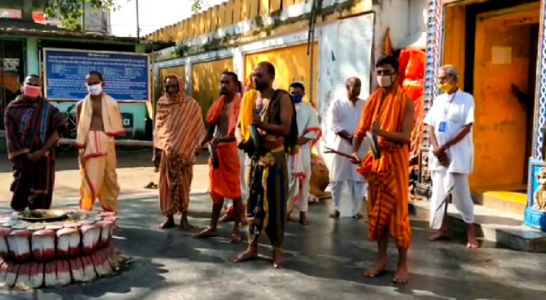 02678fd11a81ea510b1135d931de93b5c7ec9ae873d58d319e559f072f6ad233_1