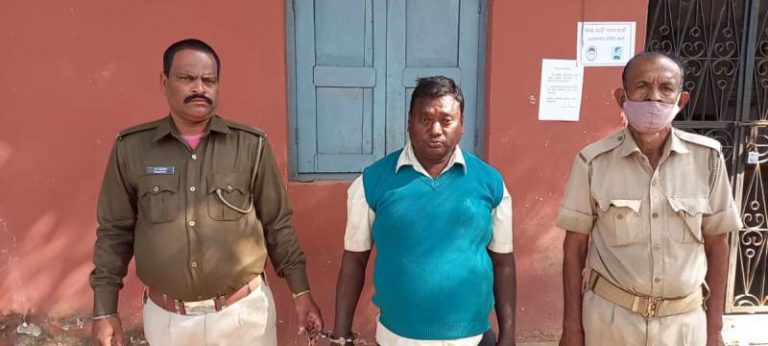 05fb14ab5b7b85e8c4e325c25d6703e85527a2d20b9311c23daaeba4da671105_1