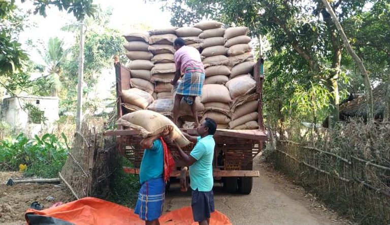 4533d7bb0971d56846069b9cbae2e66905d86c46af363cc2093d09282c584aeb_1