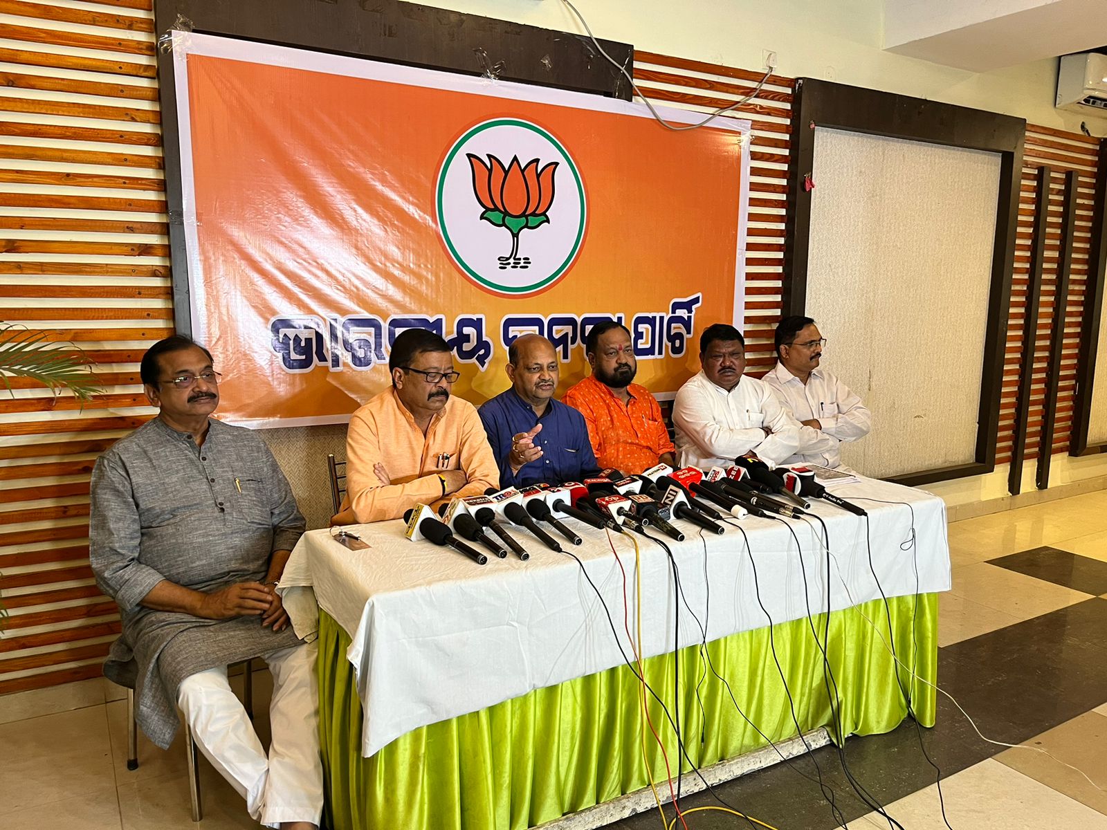 WhatsApp Image 2023-04-19 at 6.22.44 PM