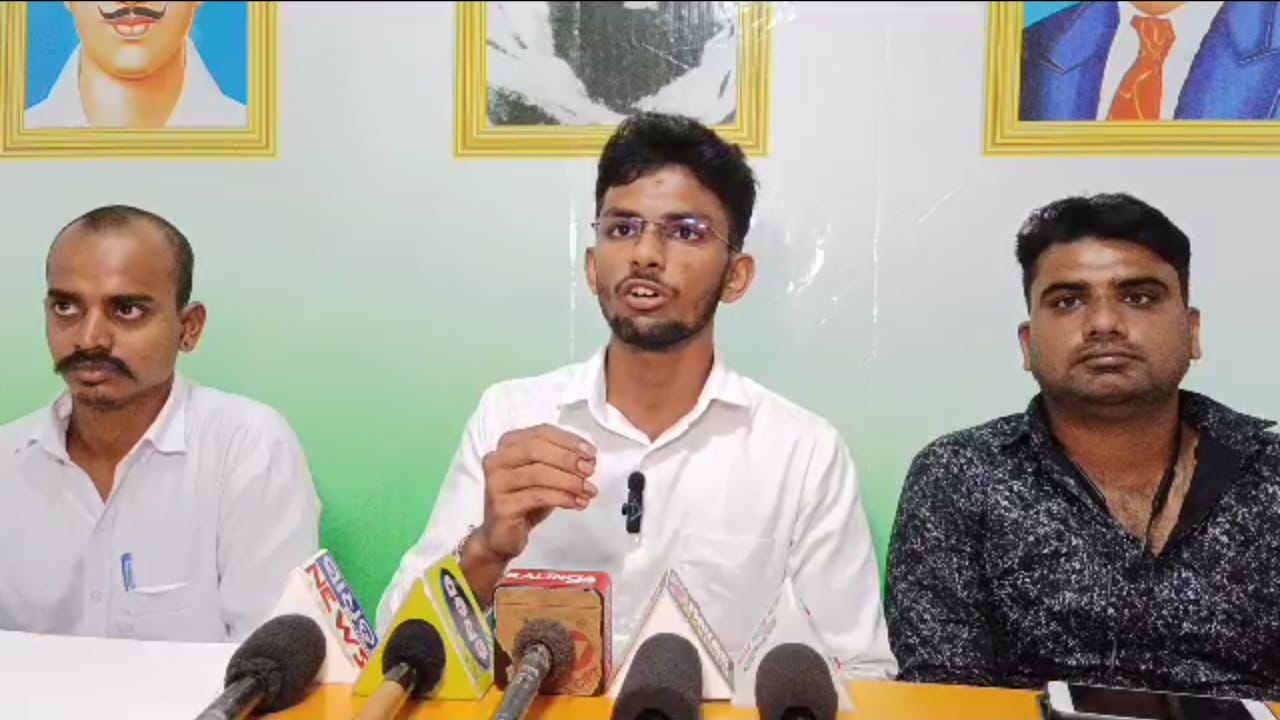 WhatsApp Image 2023-08-10 at 23.52.45