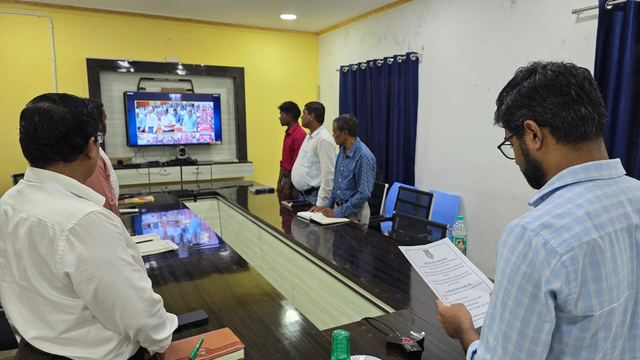 3f8acbc6dd793e85f0d85f59581c3f1b_920329238