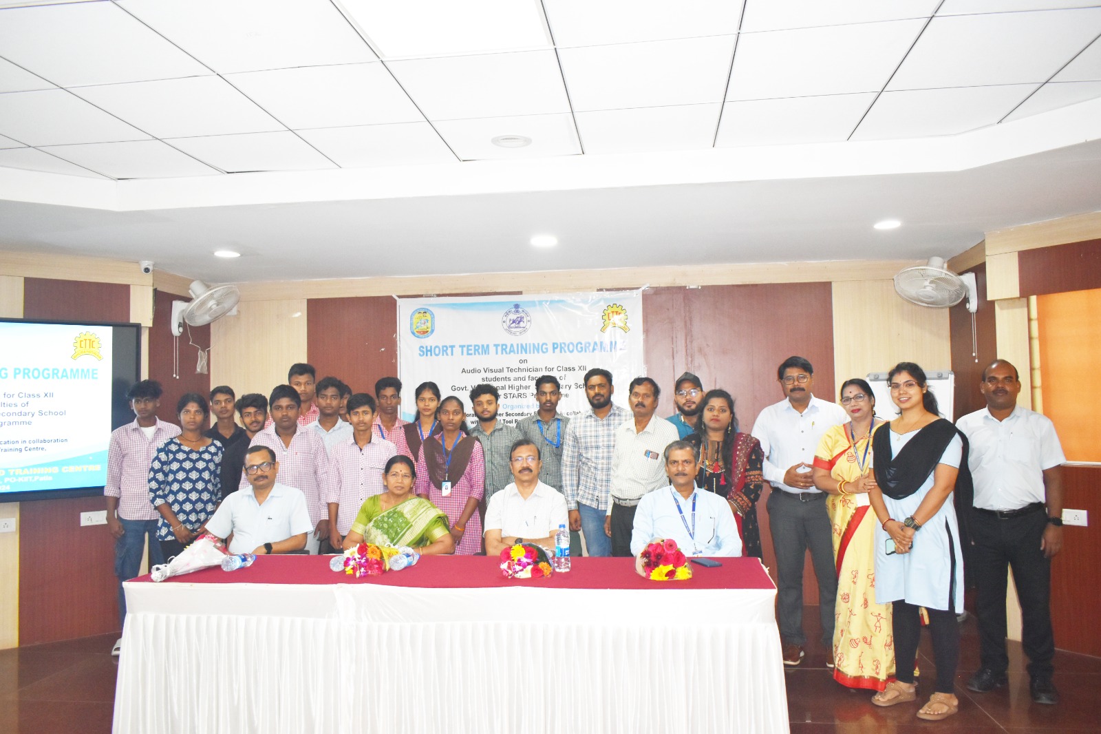 WhatsApp Image 2024-11-11 at 19.06.58 (2)