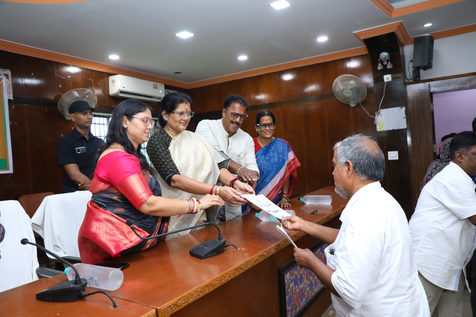 WhatsApp Image 2024-11-13 at 18.51.38