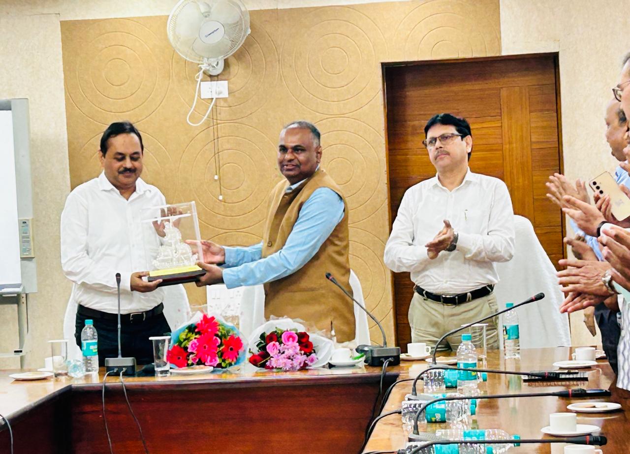 WhatsApp Image 2024-11-14 at 17.04.16