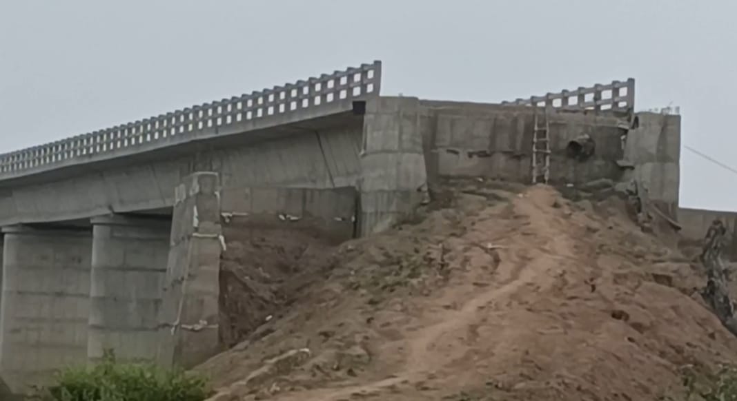 73e67967fb8528f2e2def0a5f0fcc924_149755978