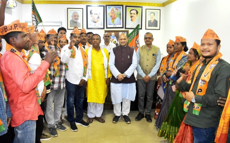 WhatsApp Image 2025-02-08 at 18.58.47