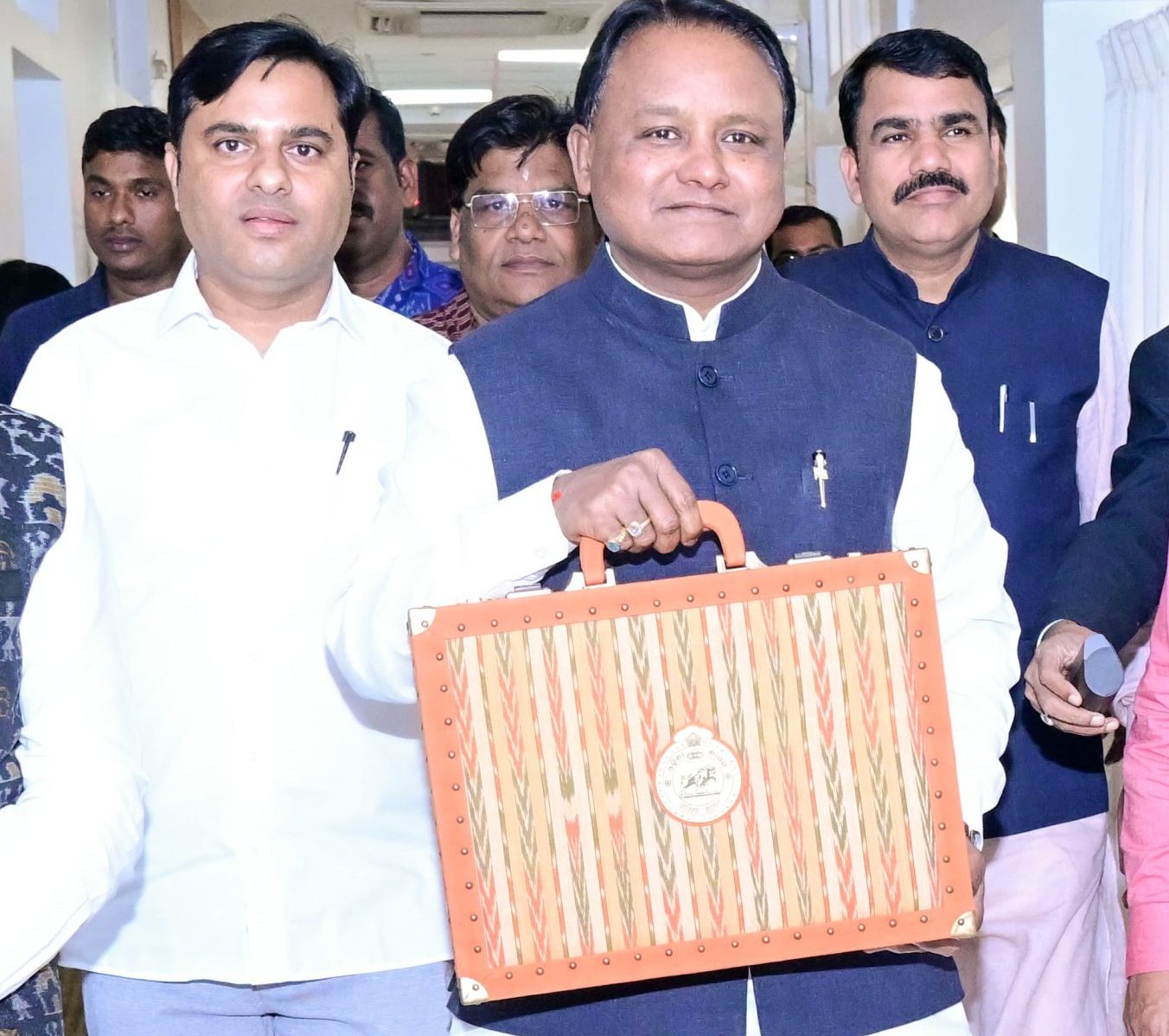 WhatsApp Image 2025-02-17 at 21.42.36