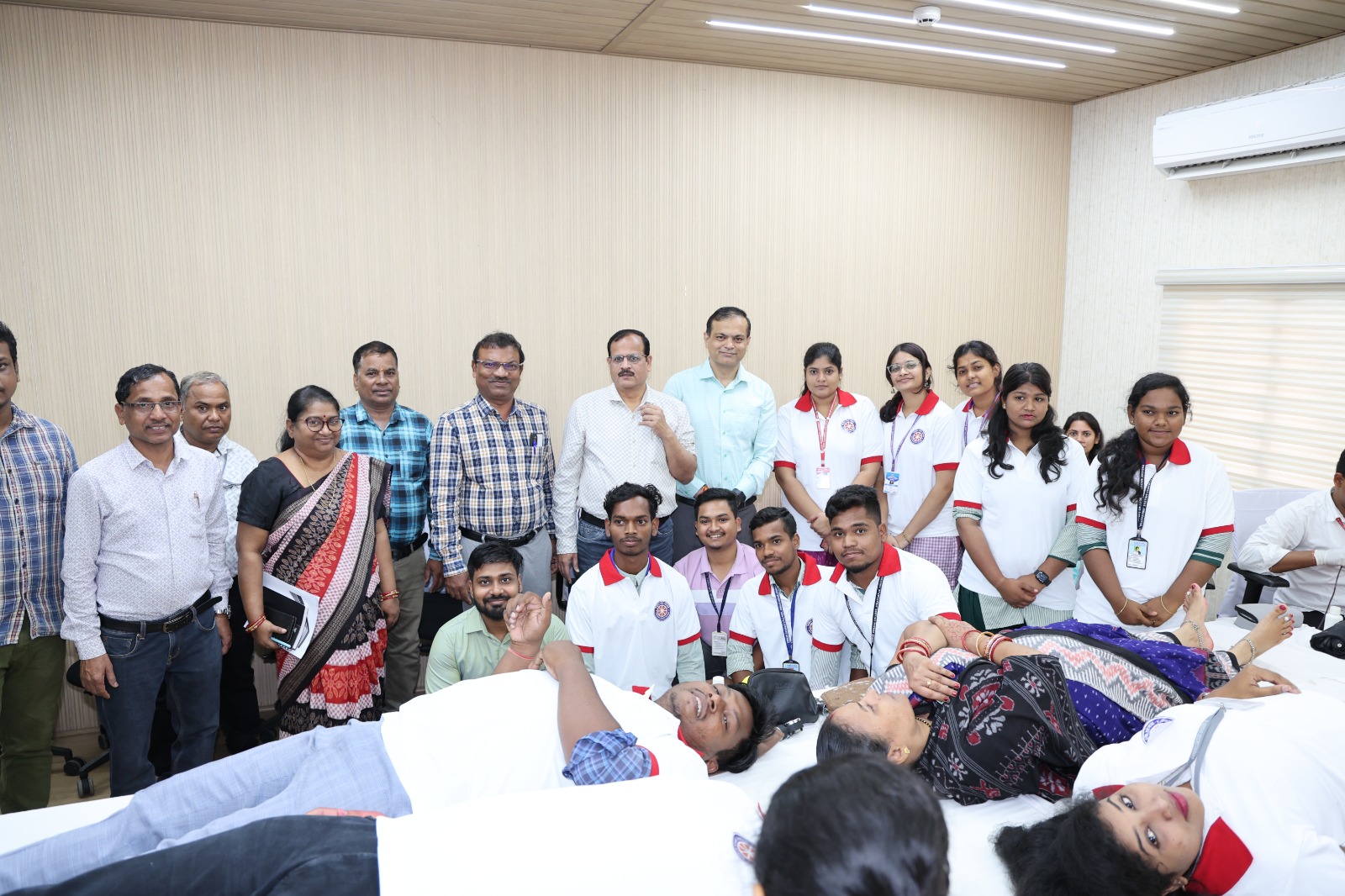 WhatsApp Image 2025-03-19 at 18.15.17