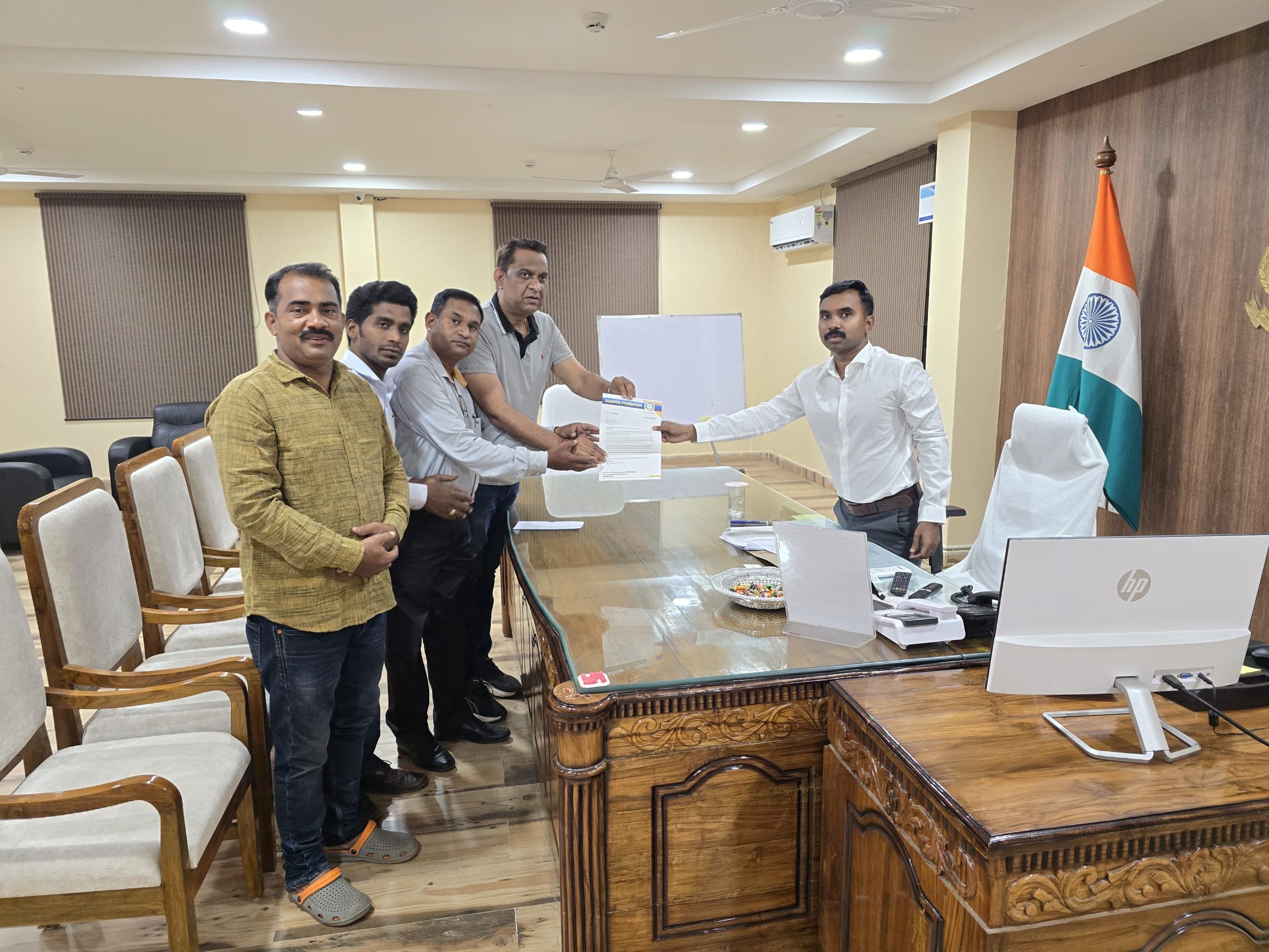 019ead9e8f2b961141d7718d523060ec_364863168