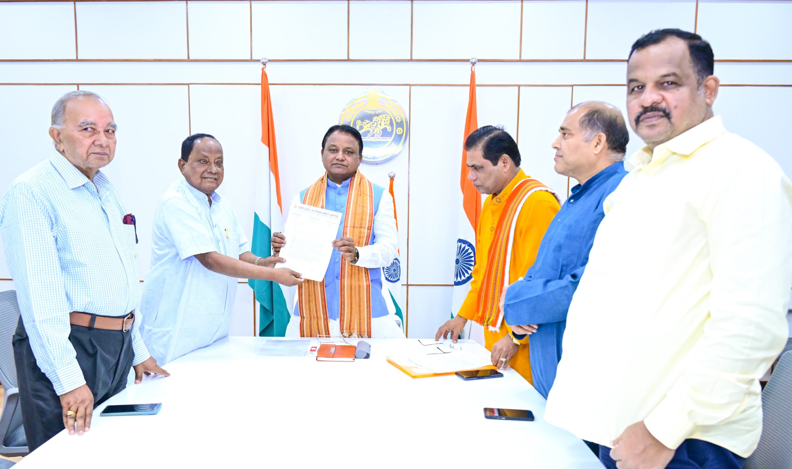 WhatsApp Image 2025-04-17 at 22.32.03