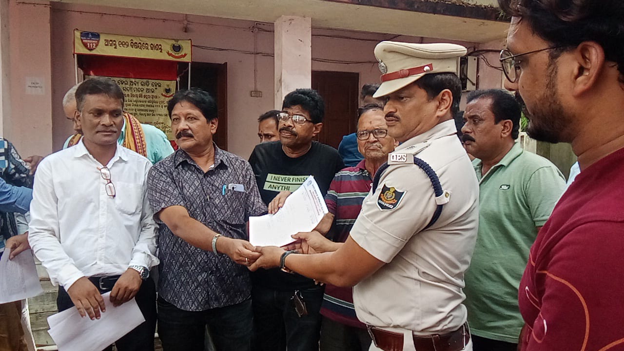 94bc8911ec229bb6d8b9f3b8e3daa209_2003251333