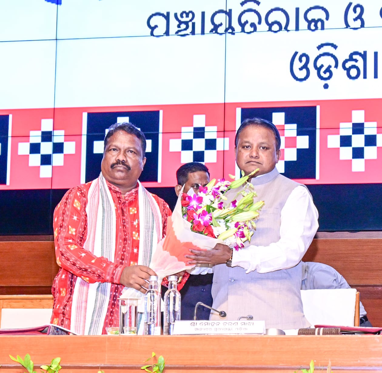 WhatsApp Image 2025-05-15 at 17.31.37