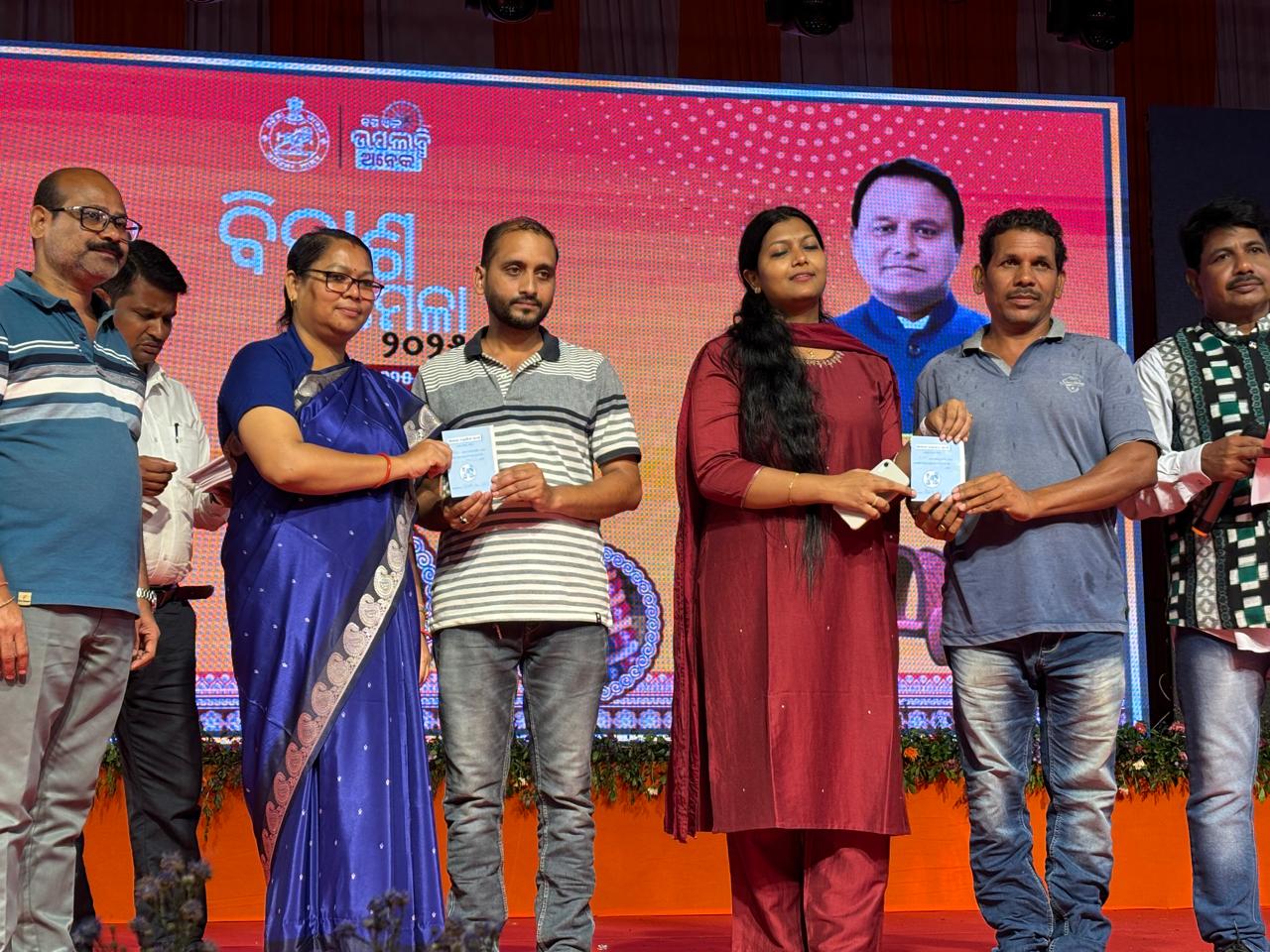 1ac48341617f97f86e54088b7e94ef5c_275930428